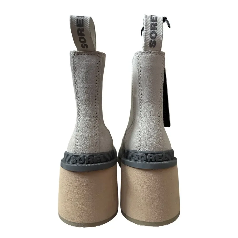 Sorel Hi-line Waterproof Chelsea Boot in Chalk / Ceramic Size 8.5